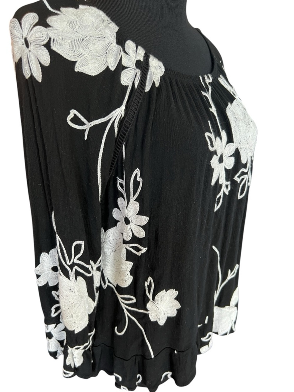 INC International Concepts Black Embroidered Floral Peasant Blouse XL Boho Top - Picture 3 of 7